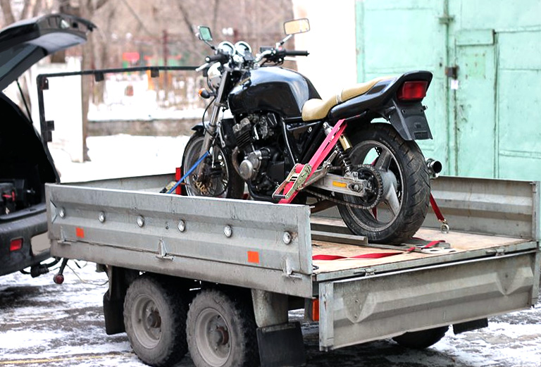 Эвакуатор для мотоцикла  из Новоминской в Белореченск